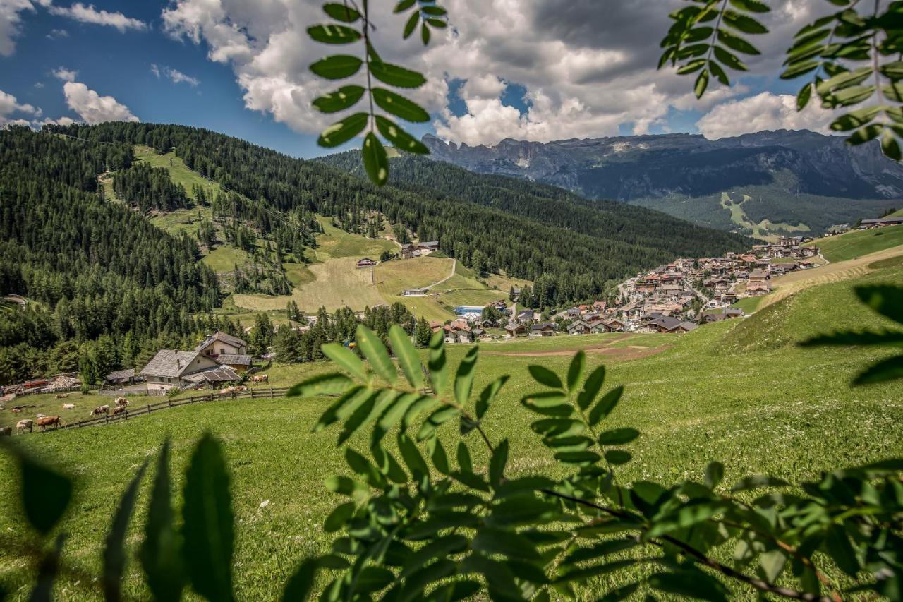 Hotel Conturines San Cassiano  Zewnętrze zdjęcie