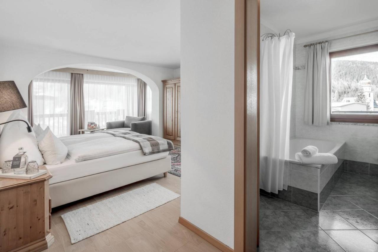 Hotel Conturines San Cassiano  Zewnętrze zdjęcie