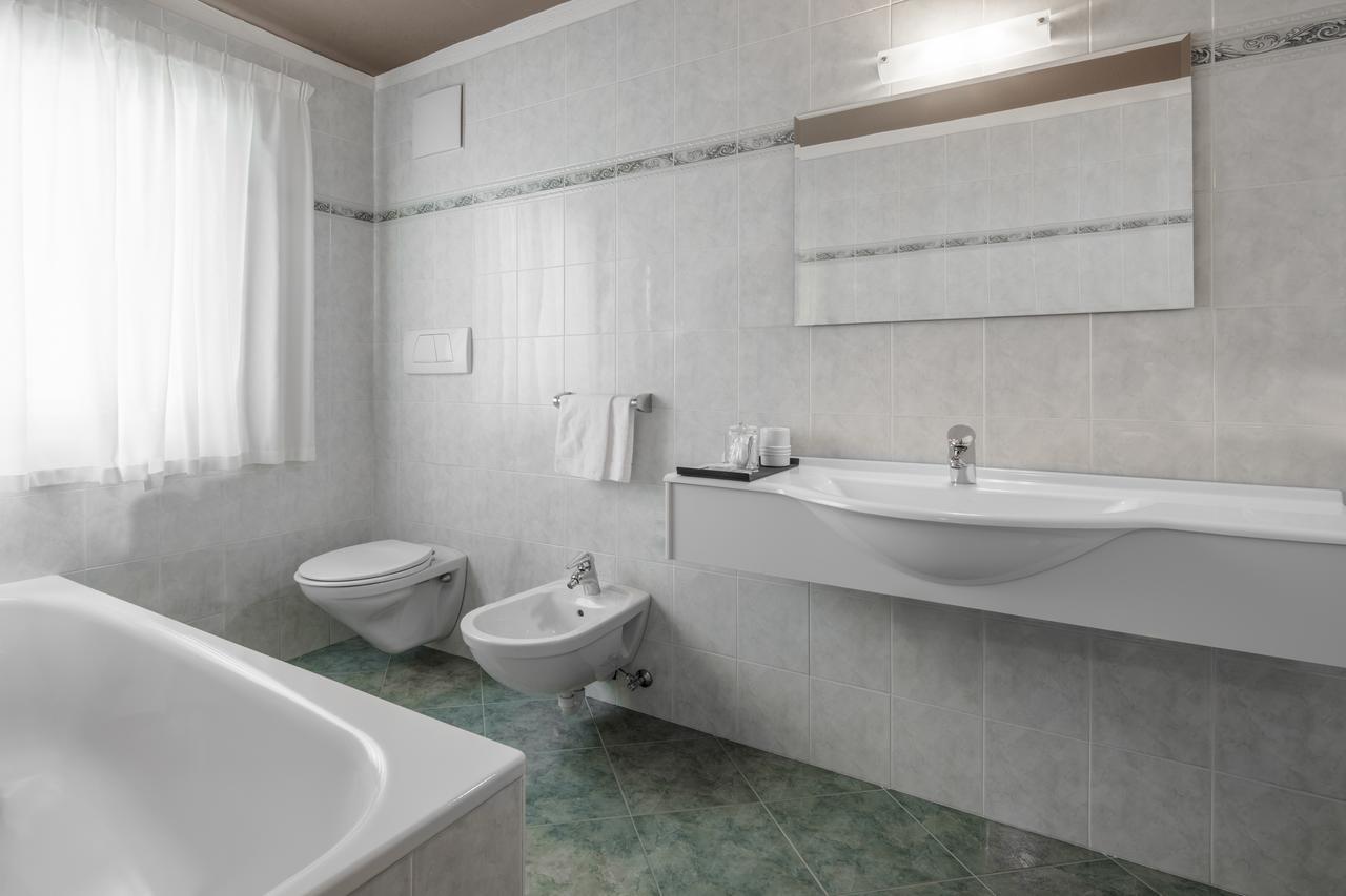Hotel Conturines San Cassiano  Zewnętrze zdjęcie